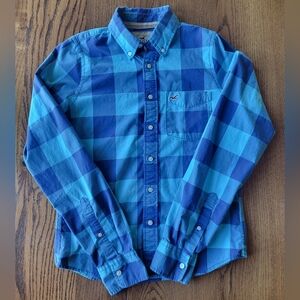 Hollister Men’s Blue Plaid Button Down Shirt Medium Long Sleeve Cotton